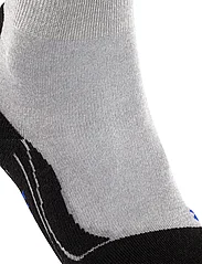 Falke Sport - FALKE TK2 Explore Cool Women - regular socks - light grey - 5