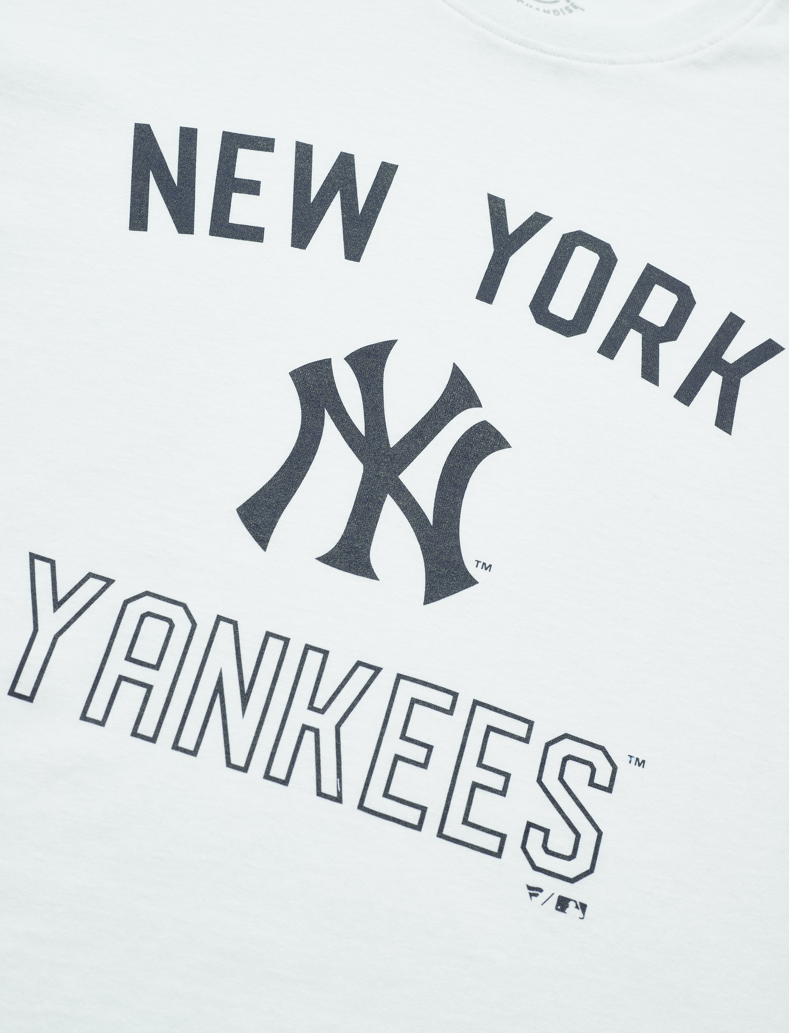 Fanatics - New York Yankees Mono Team Arch Core Graphic T-Shirt - white - 2