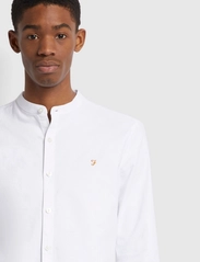 Farah - BREWER LS GDAD - basic shirts - white - 5
