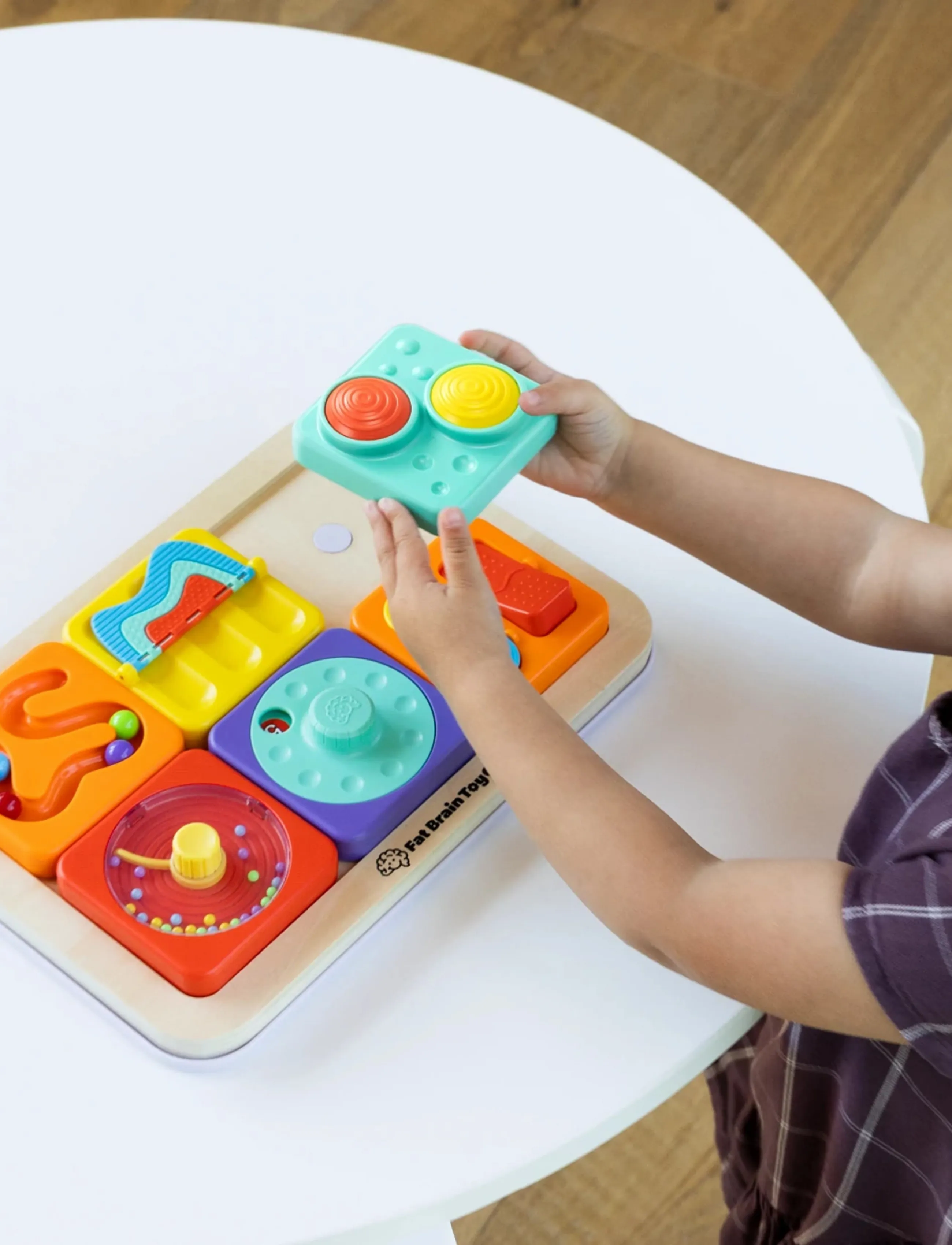 Fat Brain Legetøj Fat Brain Play Tab Essential Set, One Size, Multi/patterned, Educational Legetøj > Interactive Legetøj, Børn