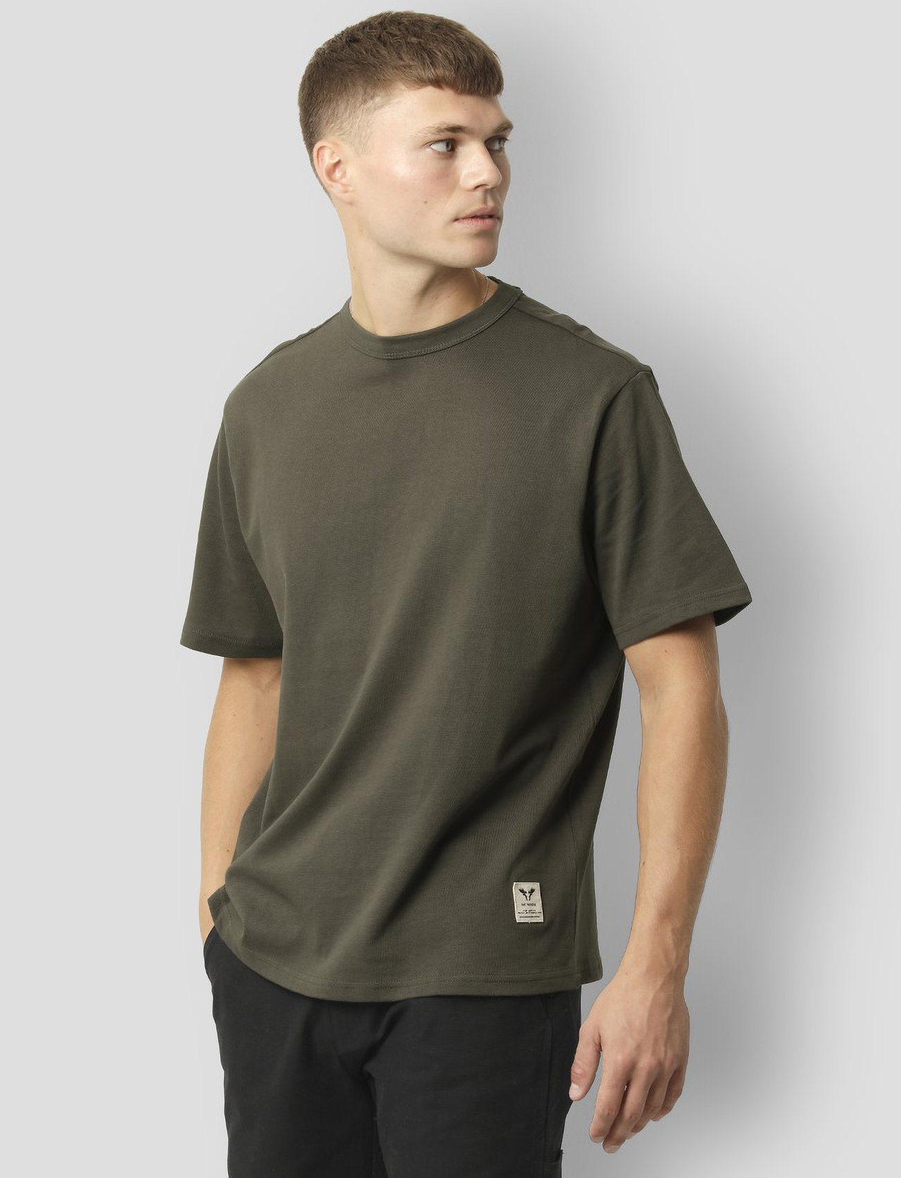 Fat Moose - Nelson Organic Tee SS - basic t-shirts - beetle green - 1