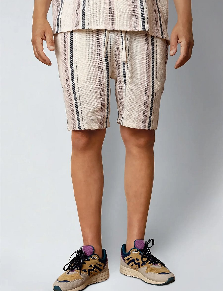 Fat Moose - Costa shorts - freizeitshorts - ecru/violet ice striped - 0