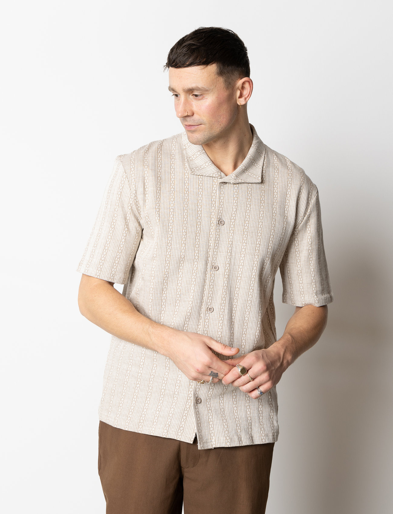 Fat Moose - Hazy Jacquard Shirt S/S - krekli ar īsām piedurknēm - ecru/khaki - 1