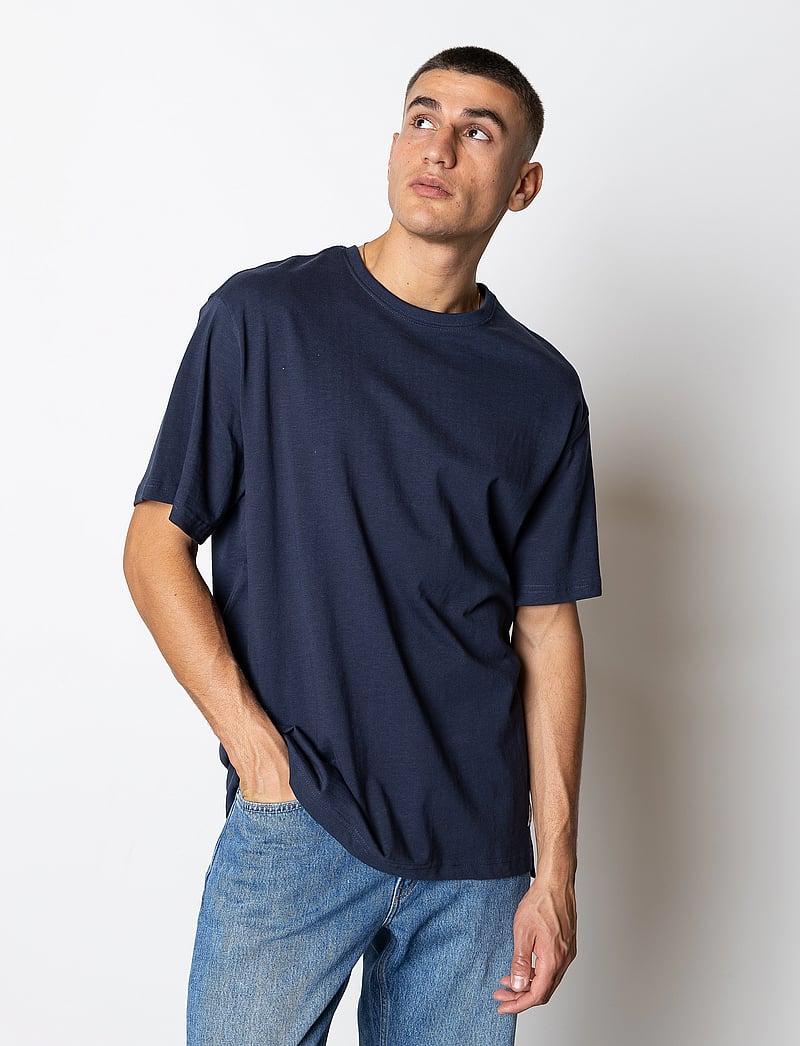 Fat Moose - Dane Organic T-shirt - kortärmade t-shirts - navy - 0