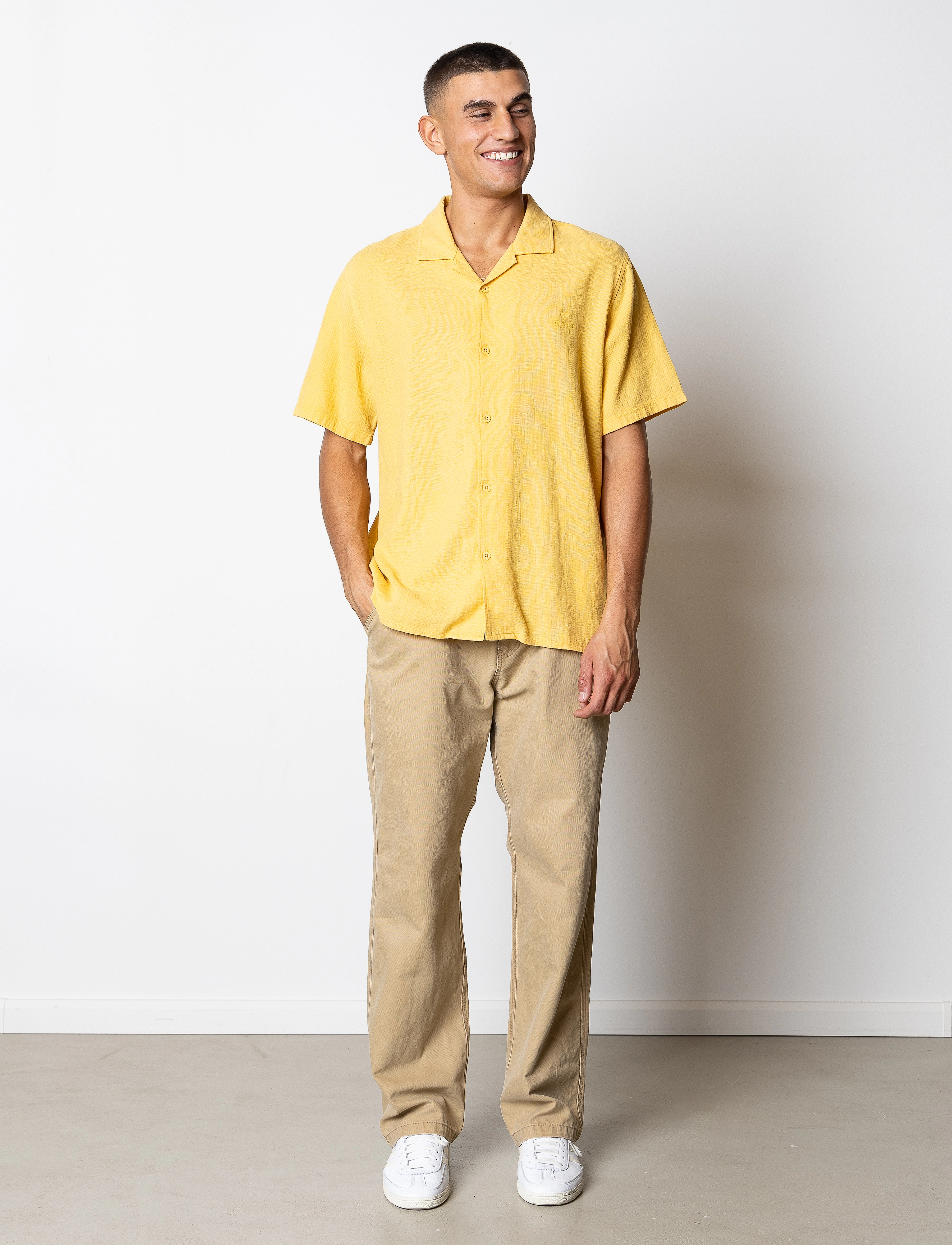 Fat Moose - Mylo S/S shirt - stutterma skyrtur - warm yellow - 4