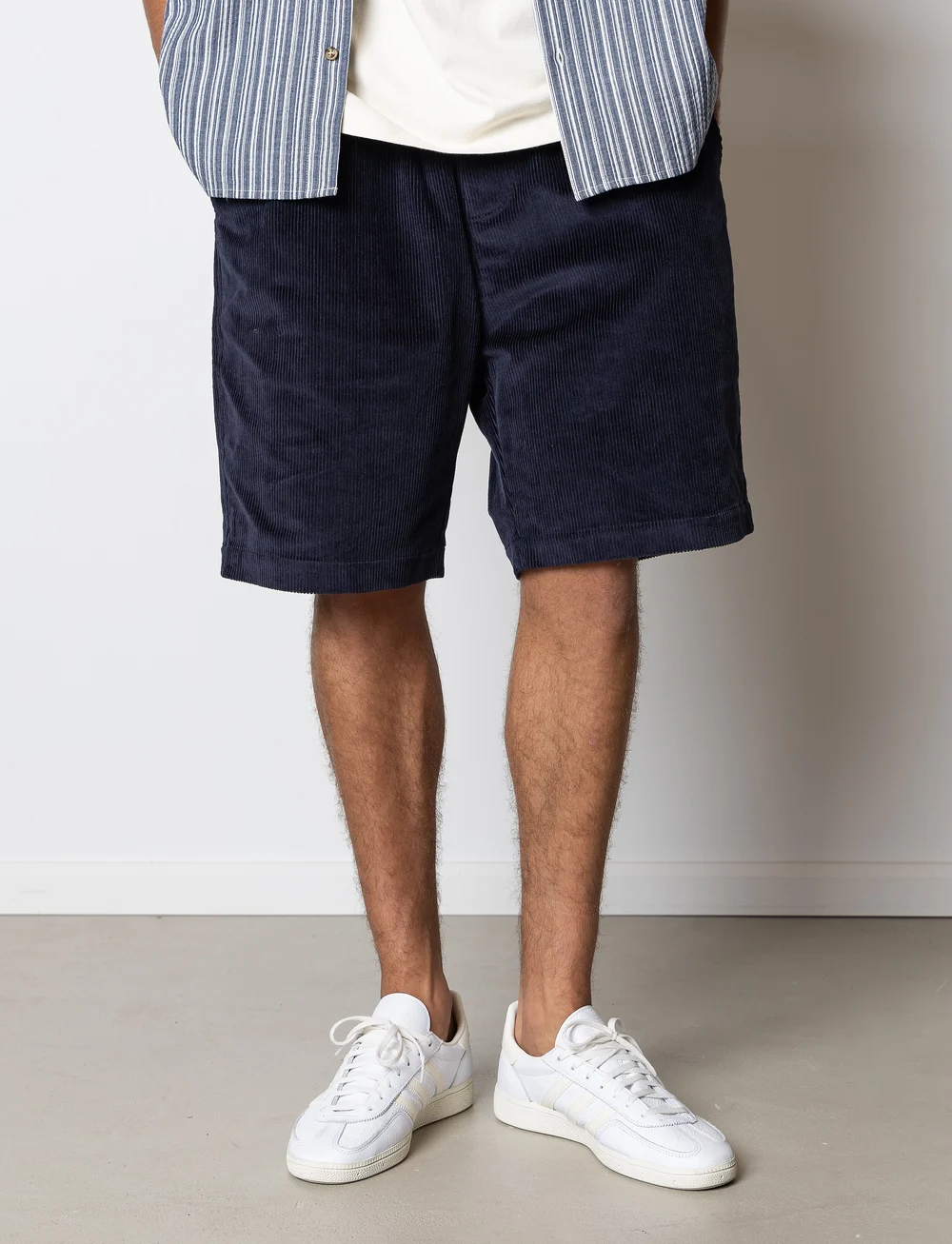 Fat Moose - Fox corduroy shorts - chinos shorts - navy - 0