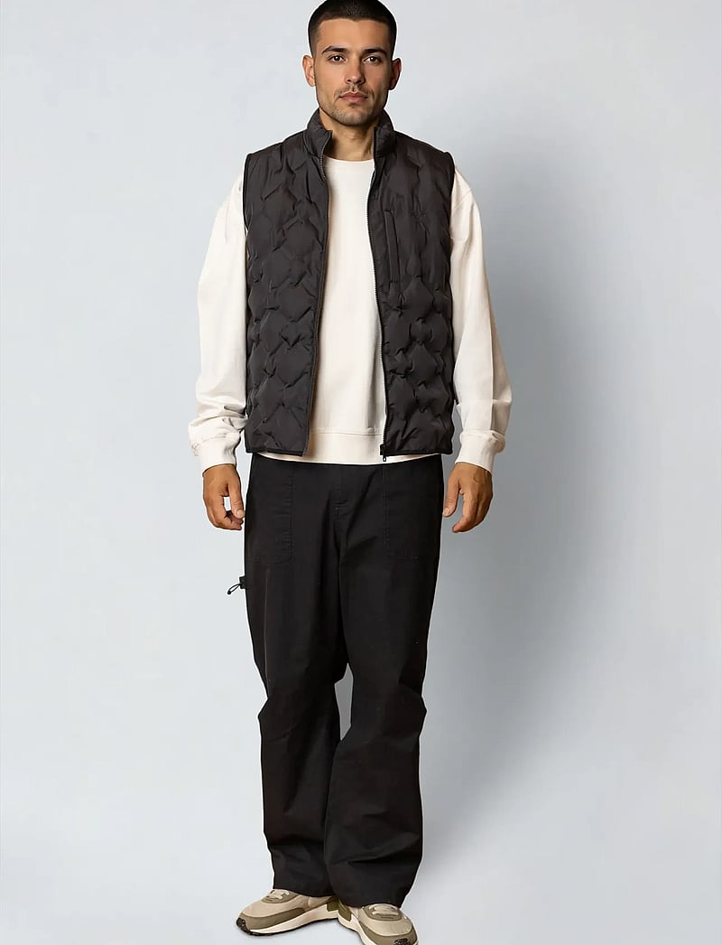 Fat Moose - Wind vest - västar - black - 3