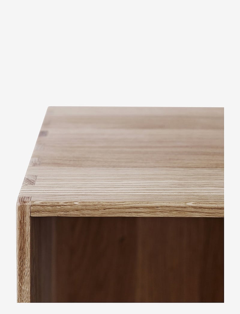 FDB Møbler - B98 - Bookcase - køb efter pris - nature, 3% white pigment - 2