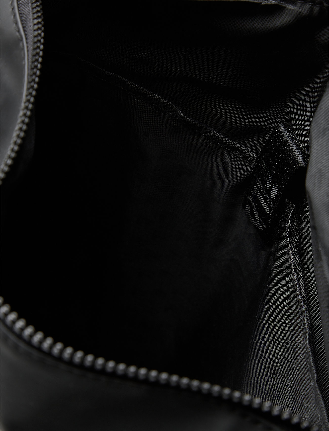 FILA - BACKPACK FROSTED PU-3D MESH - black - 4