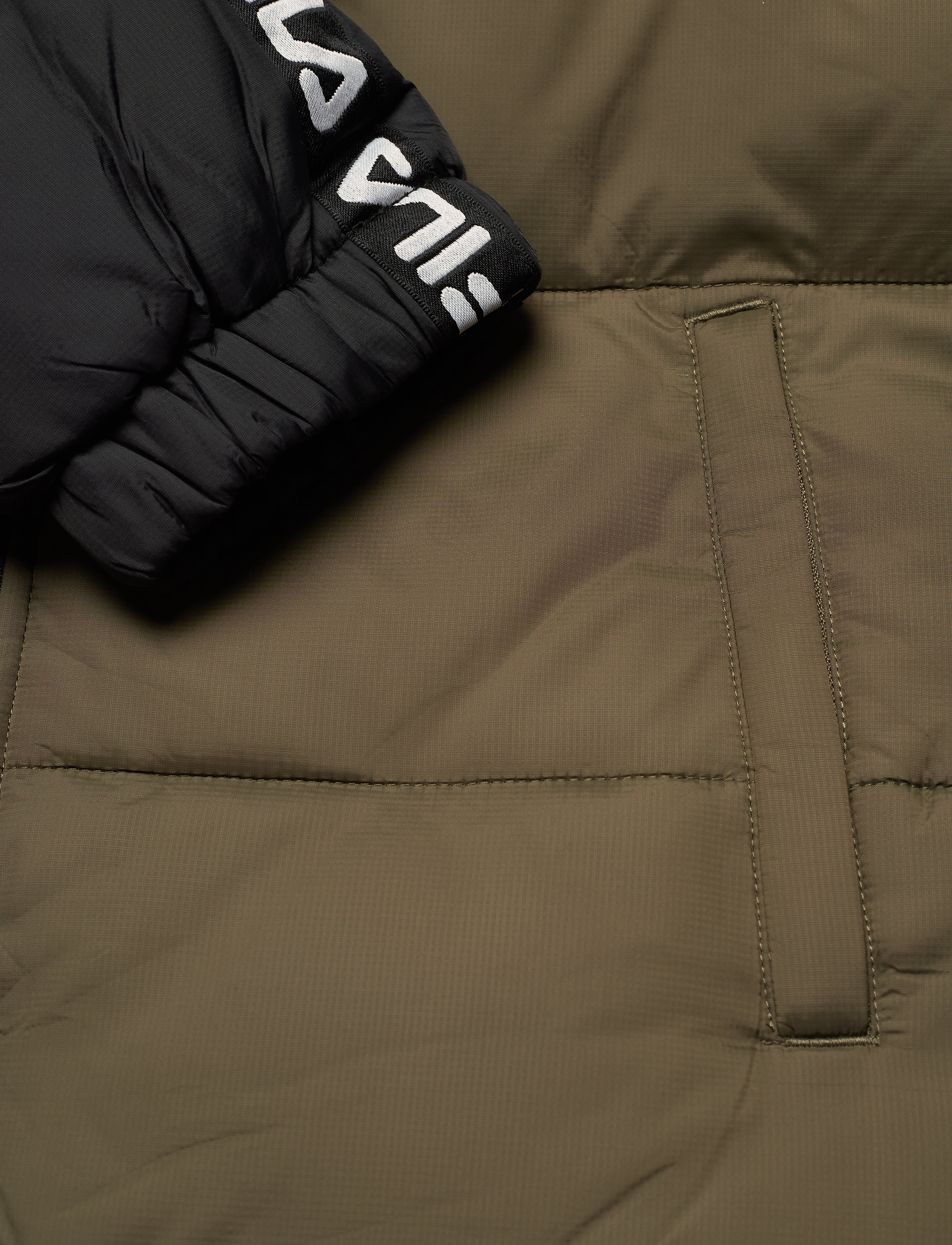 FILA - MEN TANNER tape puffer jacket - grape leaf-black - 5
