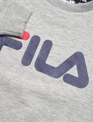 FILA - BABINA GREDA classic logo crew sweat - mažiausios kainos - light grey melange - 2