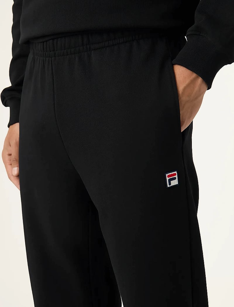 FILA - BIELLA regular sweatpants - joggingbyxor - black - 3