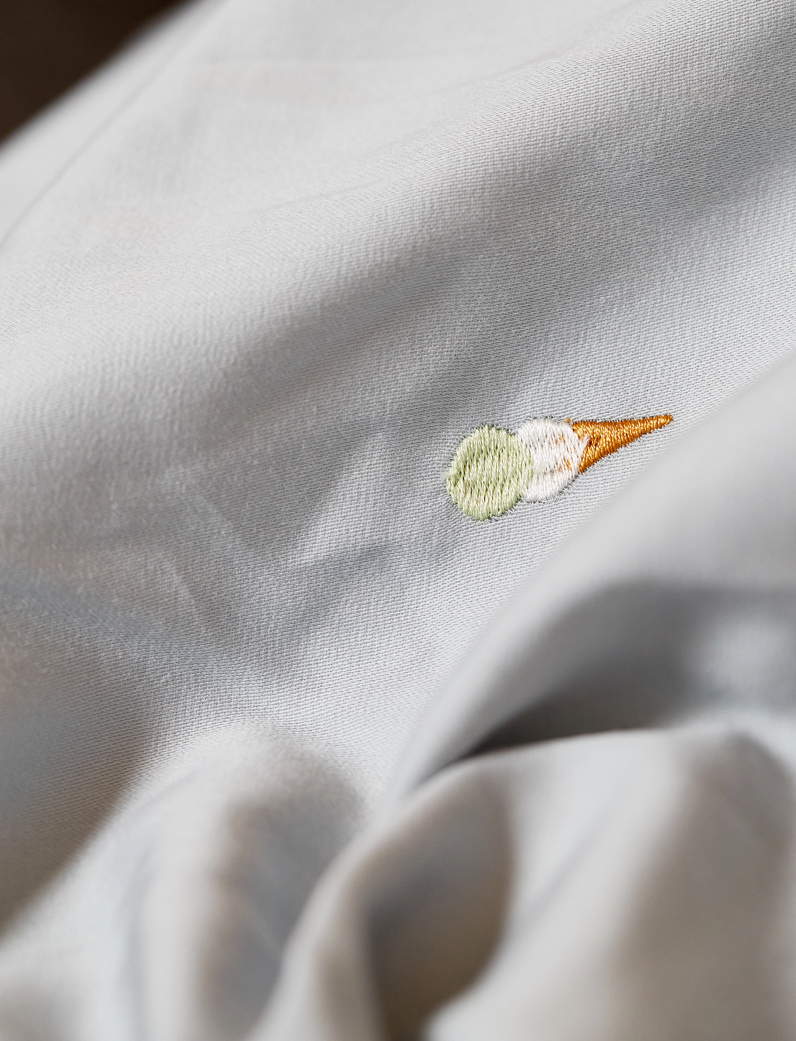 Filibabba - Junior Bedlinen – Embroidered Cool Summer Design – Pearl - sengesæt - pearl blue - 3