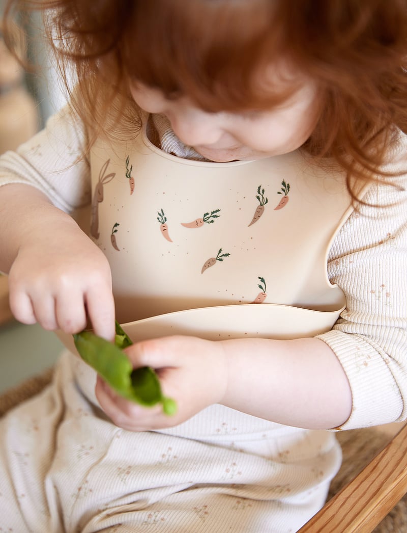 Filibabba - Silikone hagesmæk - Carrot Thief - sleeveless bibs - multi coloured - 4