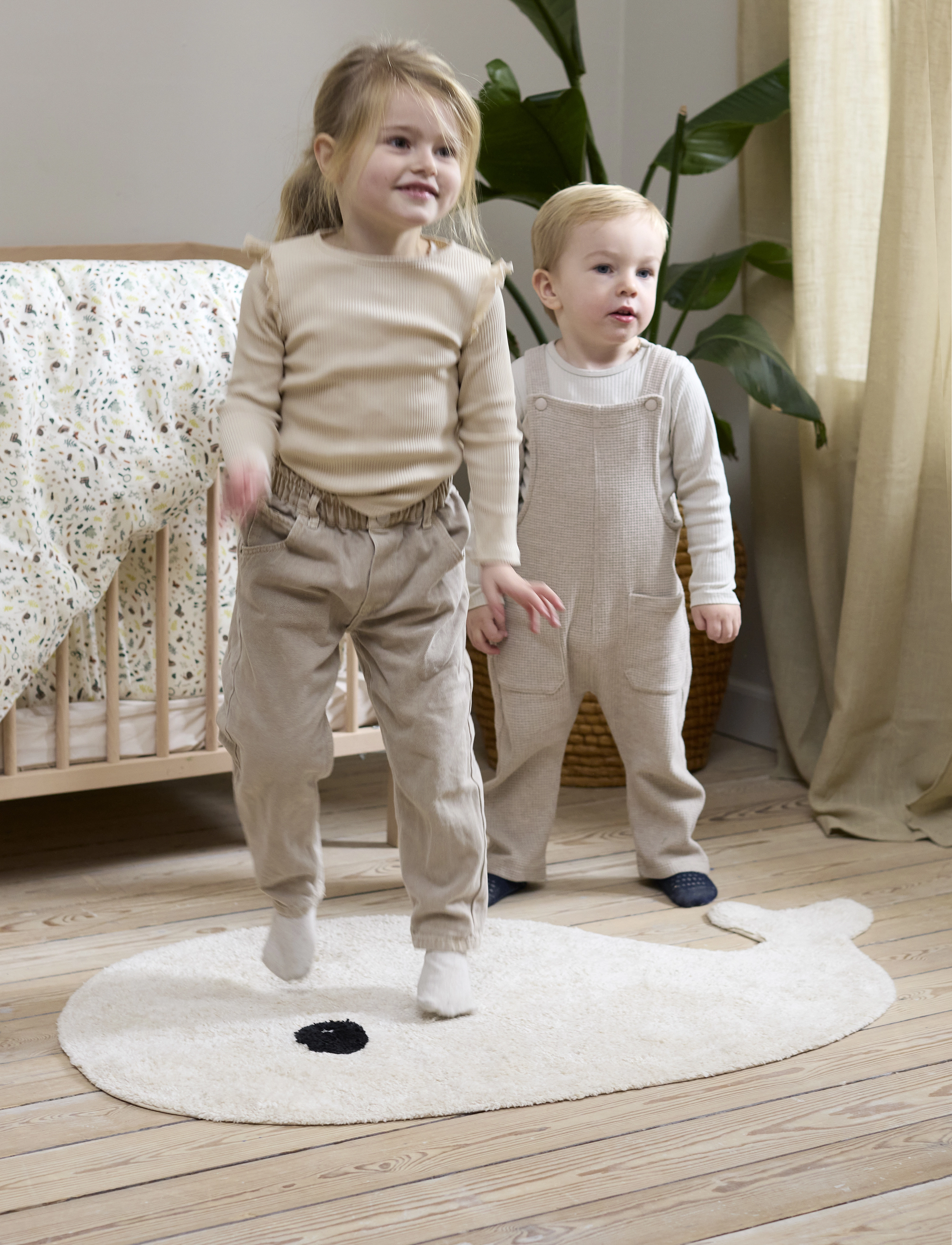 Filibabba - Tuftet rug - Christian the Whale - white - 2