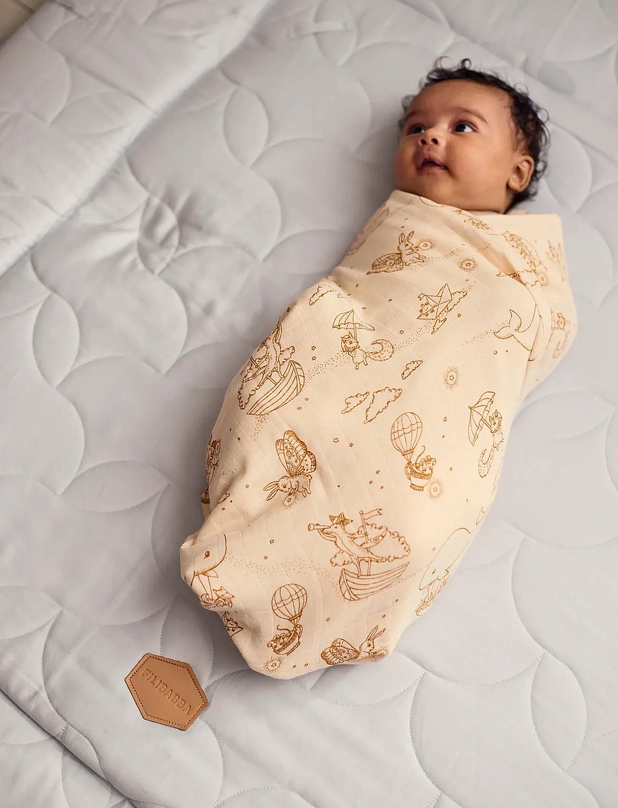 Filibabba - Muslin Swaddle Diaper 120x120 cm GOTS - Dreamy Adventurers - plaids en mousseline - white - 4