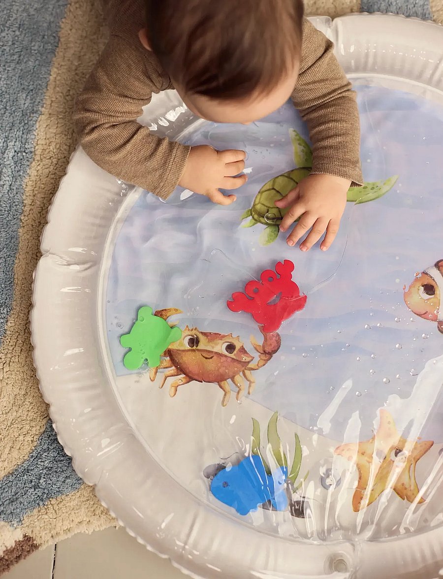 Filibabba - Water mat for tummy time - Sea friends - jouets interactifs - multi coloured - 0