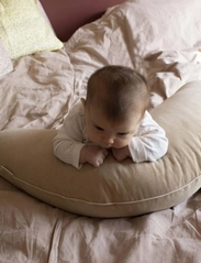 Filibabba - Breastfeeding pillow in corduroy - doeskin - ammepuder - doeskin - 0