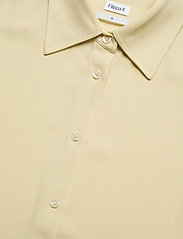 Filippa K - Long Crepe Shirt - långärmade skjortor - wax - 2