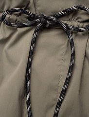Filippa K - Dance Trouser - träningshosen - grey taupe - 4