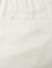 Filippa K - Twill Piped Short - casual szorty - white chal - 4
