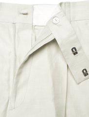 Filippa K - Julie Linen Trouser - linen trousers - ivory - 2