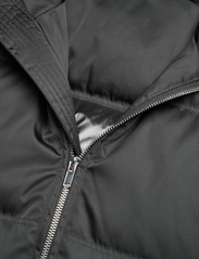 Filippa K - M. Abisko Puffer Jacket - winter jackets - black - 2