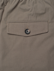 Filippa K - M. Harvey Cotton Trouser - casual trousers - mole grey - 4