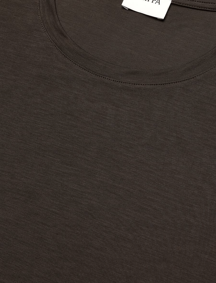 Filippa K - Elena Tee - t-shirts - ebony brown - 5