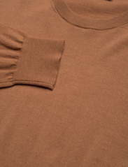 Filippa K - Merino Sweater - megzti laisvalaikio drabužiai - camel - 2