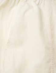 Filippa K - Light Functional Trousers - jogginghosen - white chal - 2