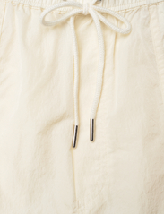 Filippa K - Light Functional Trousers - jogginghosen - white chal - 3
