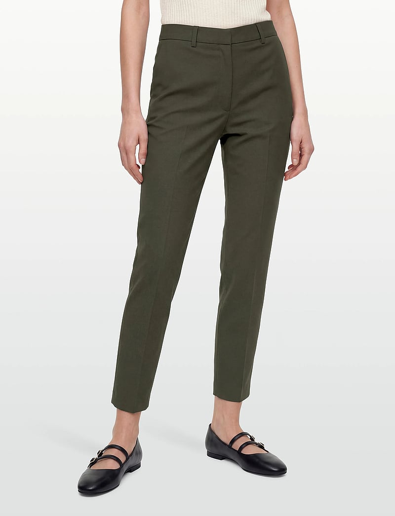 Filippa K - Emma Cropped Cool Wool Trouser - formell - midnight green - 3