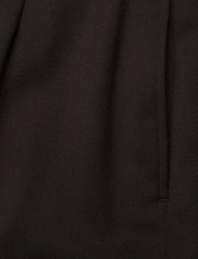 Filippa K - Karlie Trousers - dalykinio stiliaus kelnės - dark brown - 2