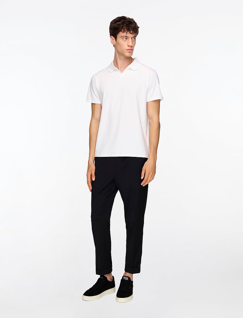 Filippa K - Stretch Cotton Polo T-Shirt - short-sleeved polos - white - 2