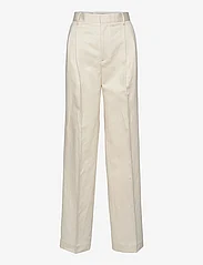 Filippa K - Pleated Pinstripe Trousers - ballīšu apģērbs par outlet cenām - bone white - 0