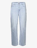 Baggy Tapered Jeans - LIGHT BLUE