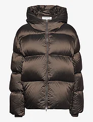 Filippa K - Hooded Puffer Jacket - winter jackets - dark choc - 0