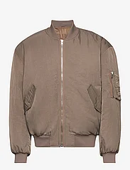 Filippa K - Crinkled Bomber Jacket - spring jackets - nougat - 0