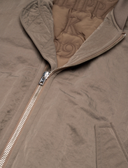 Filippa K - Crinkled Bomber Jacket - spring jackets - nougat - 2