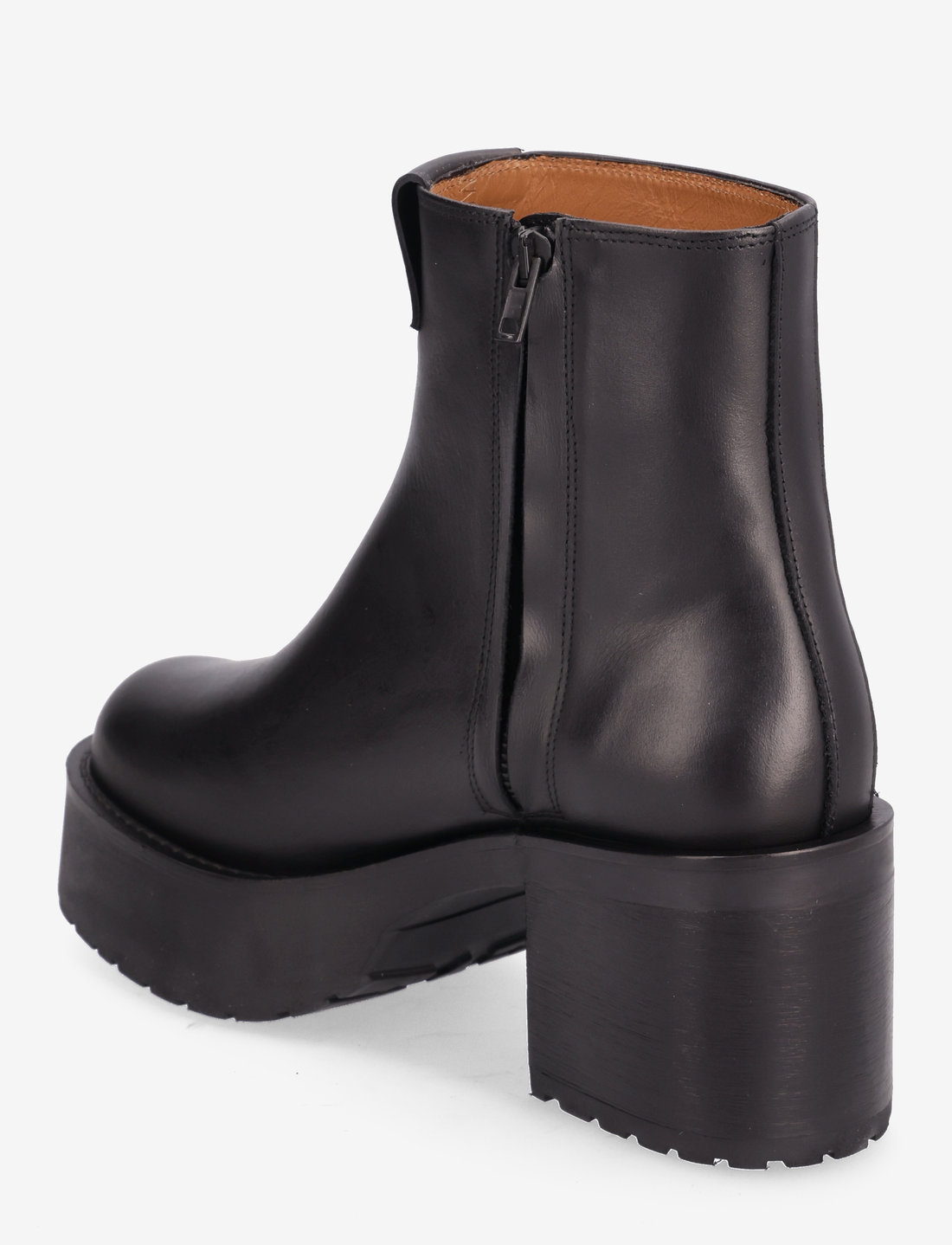 Leather round 2025 toe ankle boots