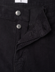 Filippa K - Corduroy Jeans - regular piegriezuma džinsa bikses - black - 4