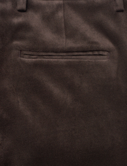 Filippa K - Slim Moleskin Trousers - kitsalõikelised püksid - dark choco - 4