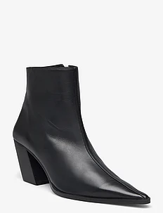 Pointy Ankle Boots, Filippa K