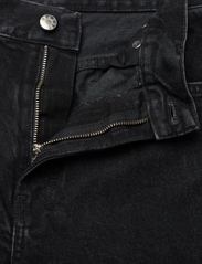 Filippa K - Tapered Jeans - pie potītēm sašaurināti džinsi - charcoal b - 3