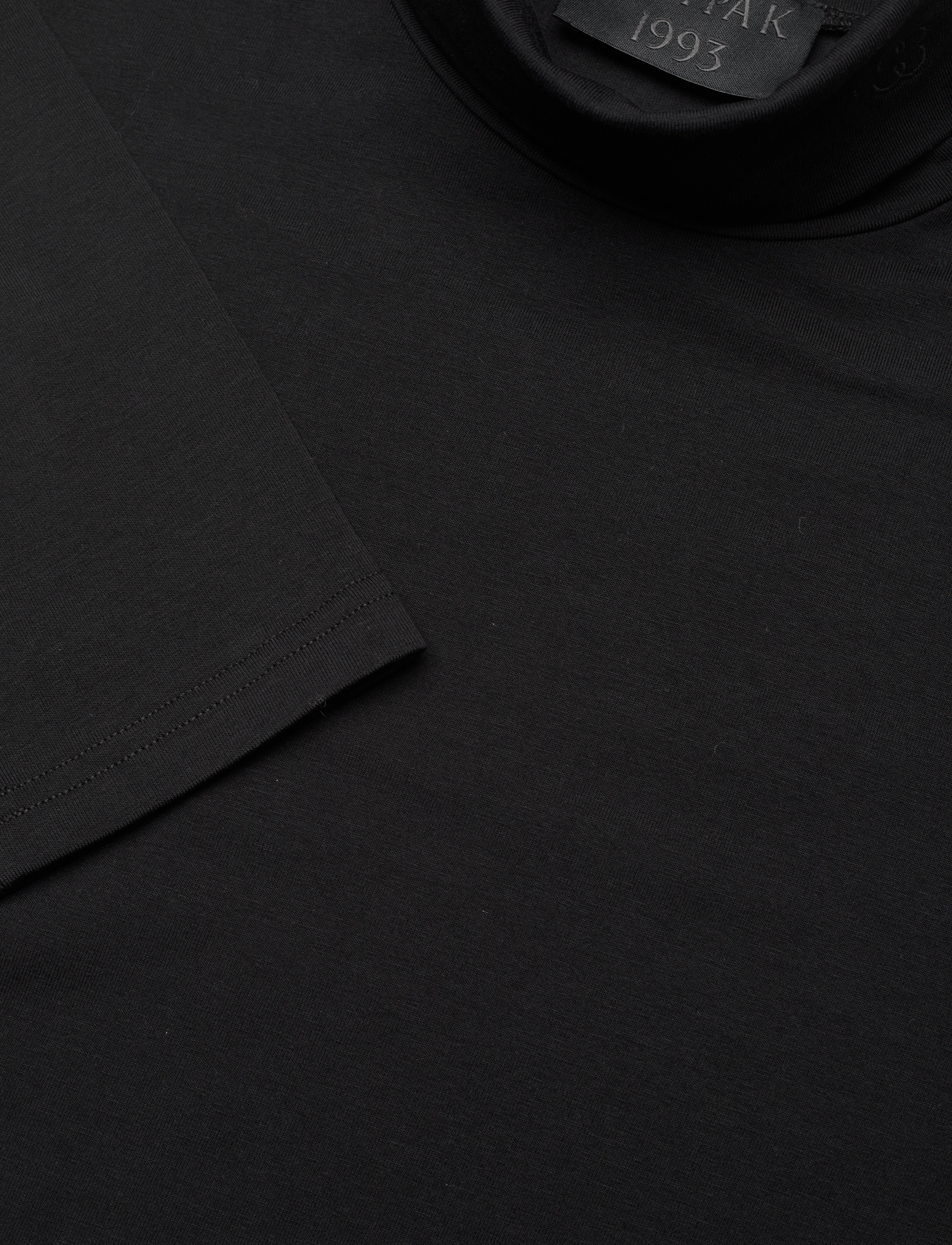 Filippa K - 93 Turtleneck Tee - black - 2