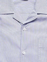 Filippa K - Striped Short Sleeve Shirt - podstawowe koszulki - blue strip - 2