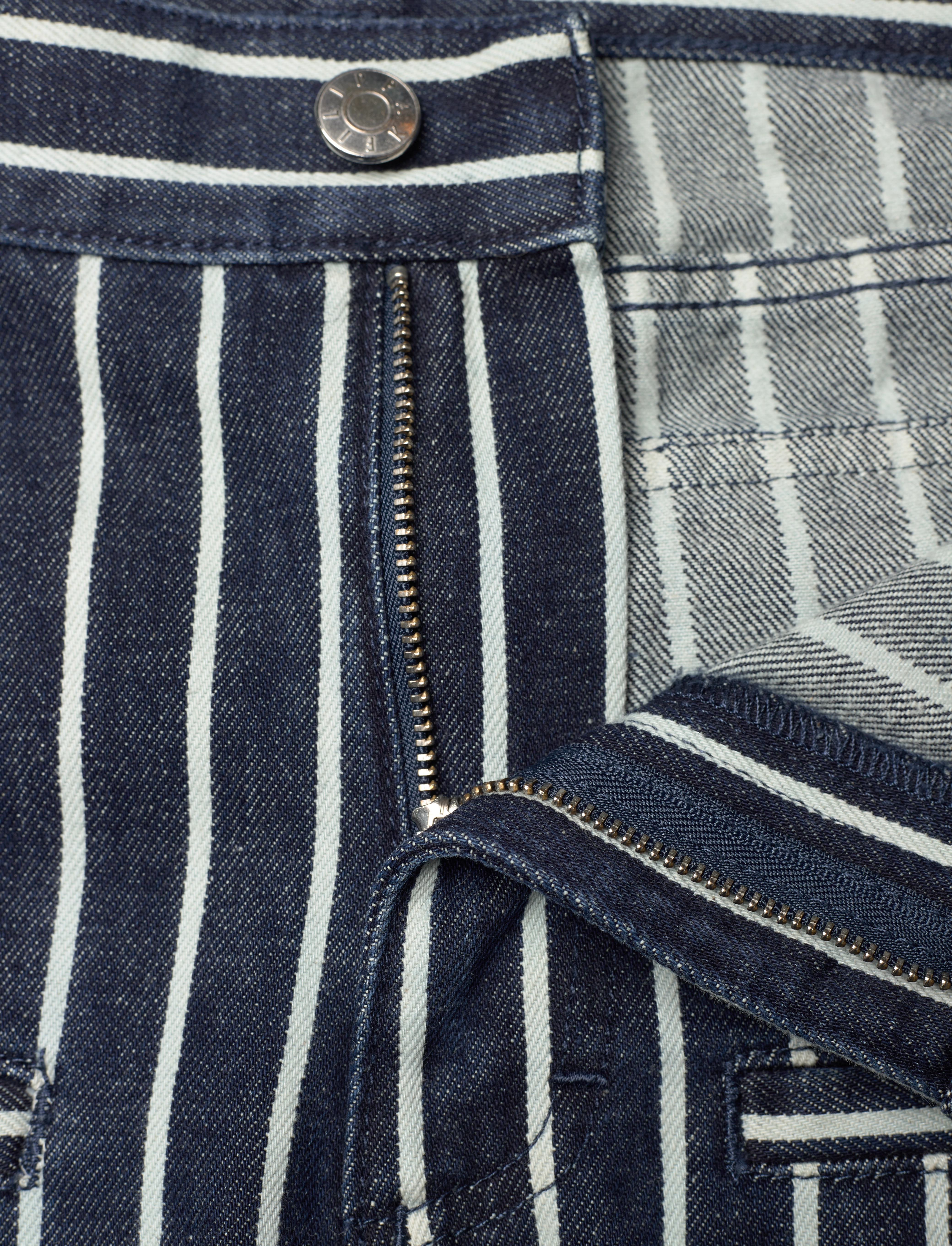 Filippa K - Button Detail Jeans - utsvängda jeans - denim blue - 3
