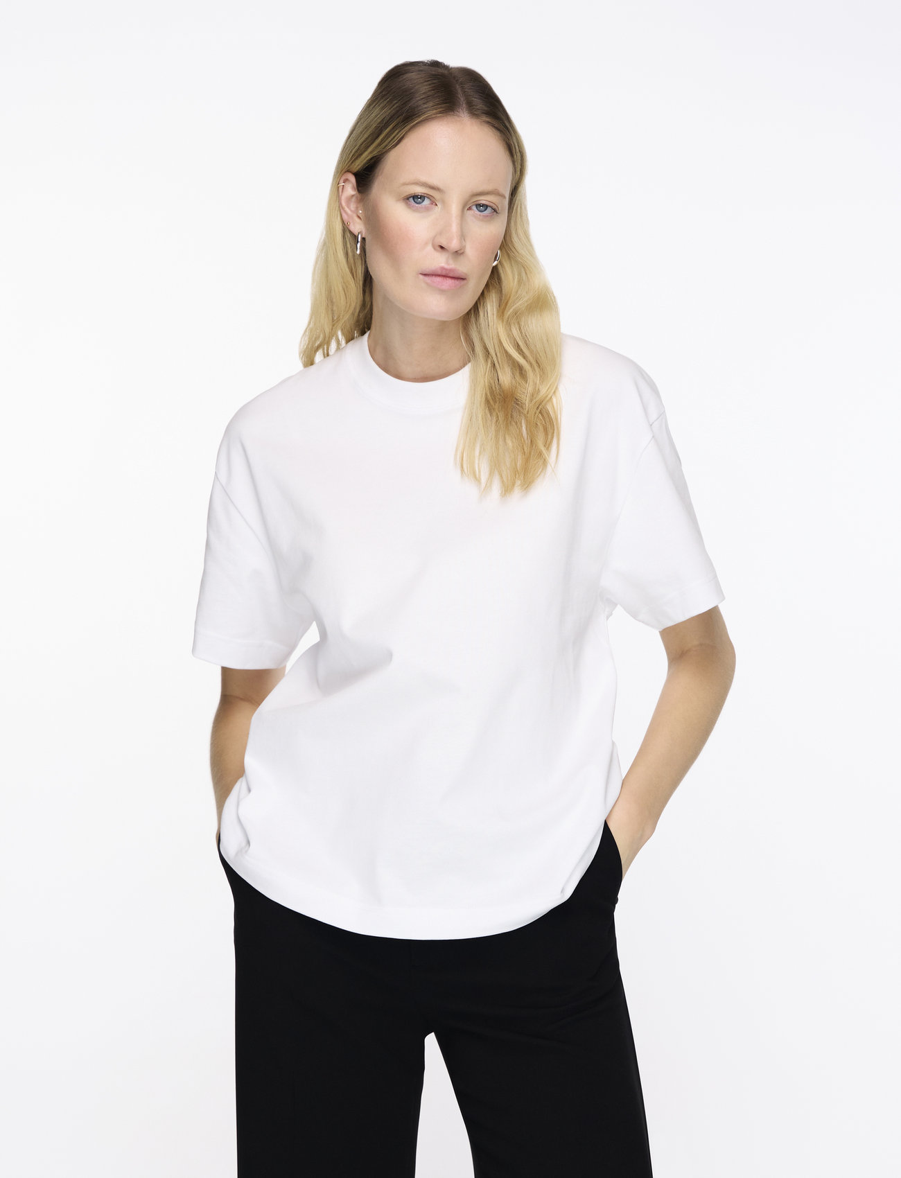 Filippa K - Oversized Tee - efterårstøj - white - 4