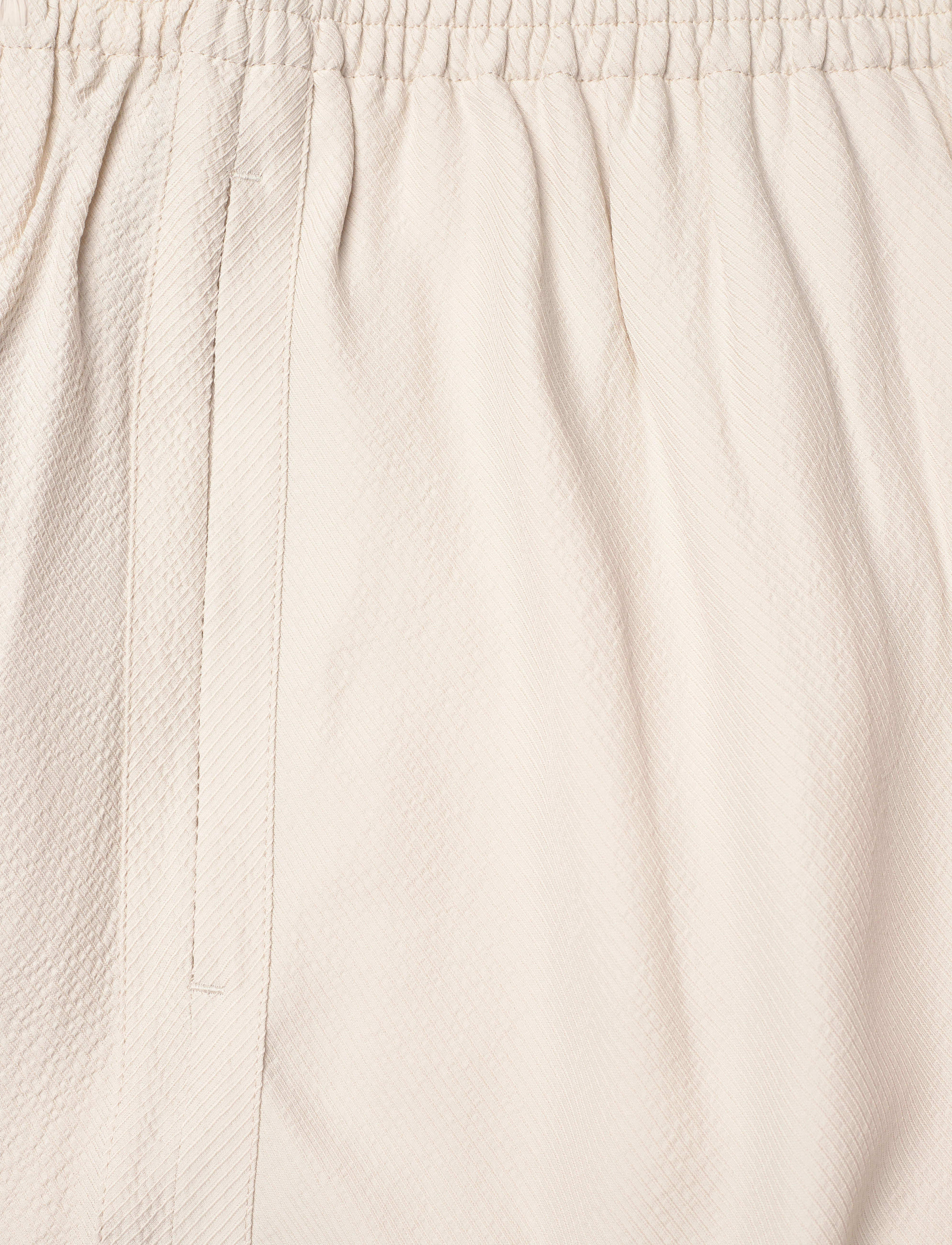 Filippa K - Draped Twill Shorts - casual shorts - ivory - 2
